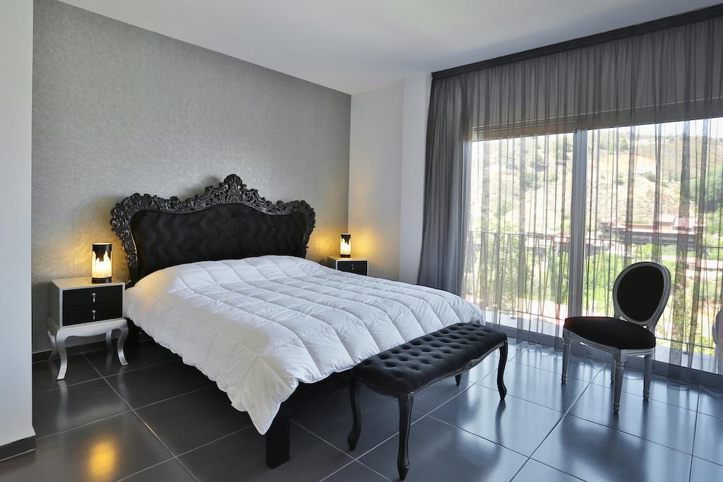 Crystal Hotel กาโกเปเตรีย ห้อง รูปภาพ