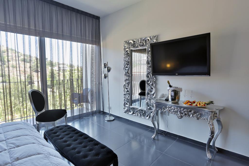 Crystal Hotel กาโกเปเตรีย ห้อง รูปภาพ