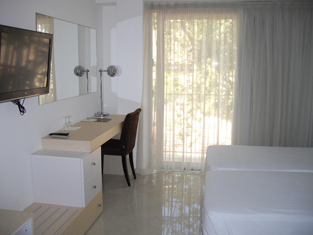 Crystal Hotel กาโกเปเตรีย ห้อง รูปภาพ